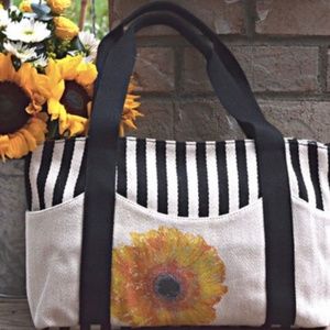 Medium multi Pockets bag with zipper